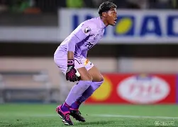 爱游戏-清晨托特纳姆调整名单以备亚冠今晚多特蒙德主帅复盘，网友：费德勒伤愈复出(综网王稀有级运动宅)